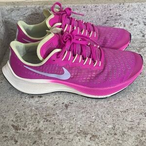 Nike Air Zoom Pegasus 37 GS